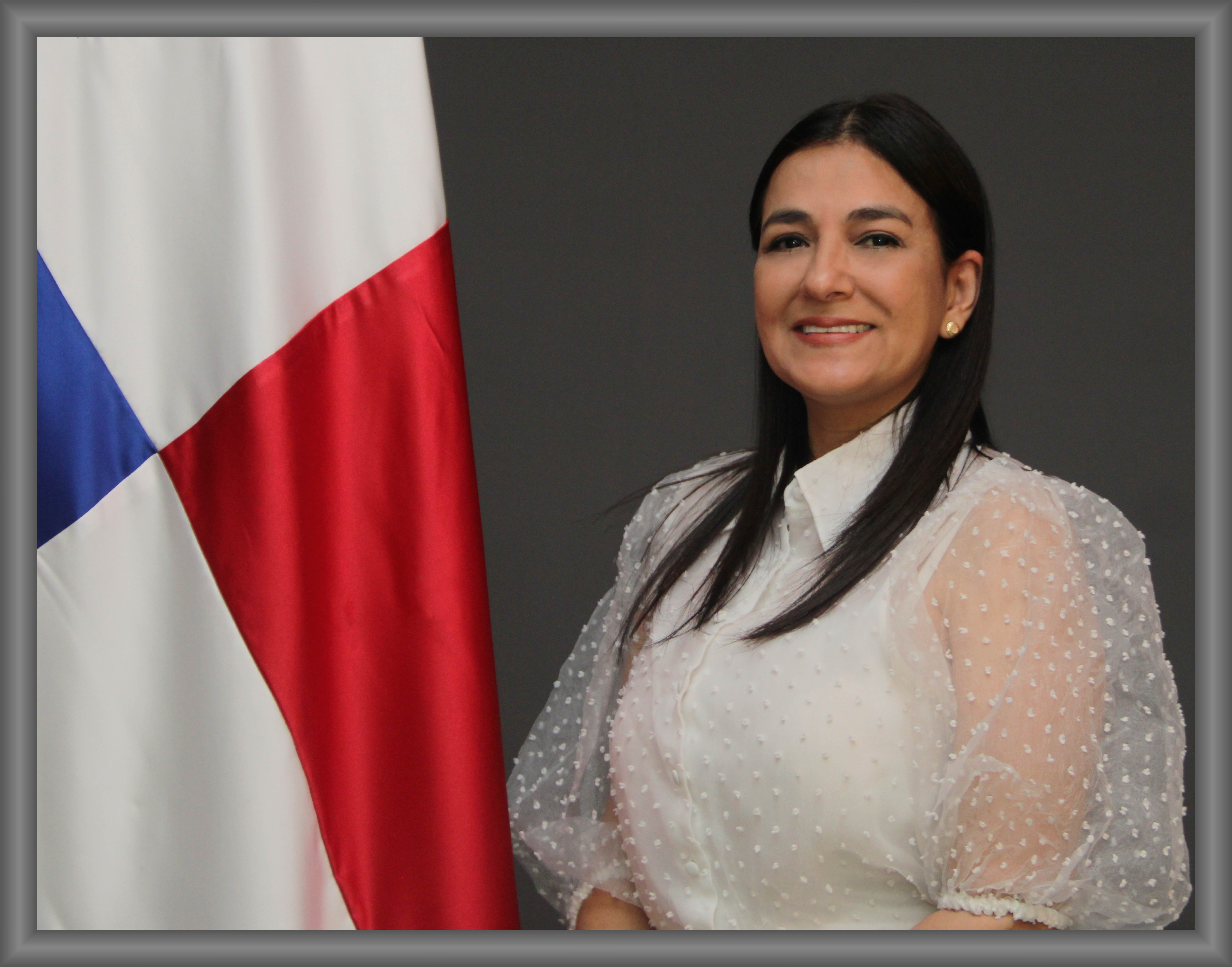 Secretaria Admin. Alcira Prieto